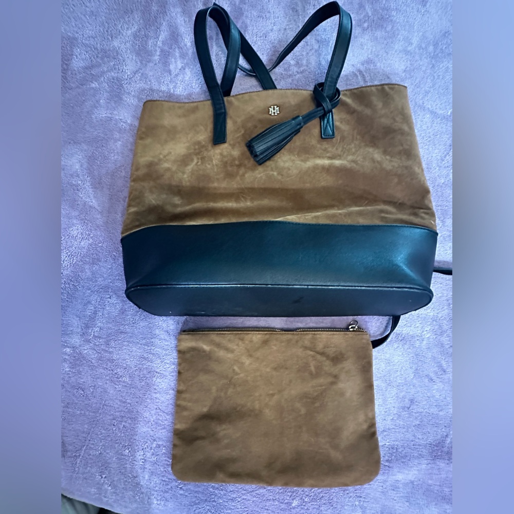 Suede Mark & Hall Black and Camel Tote Bag Set